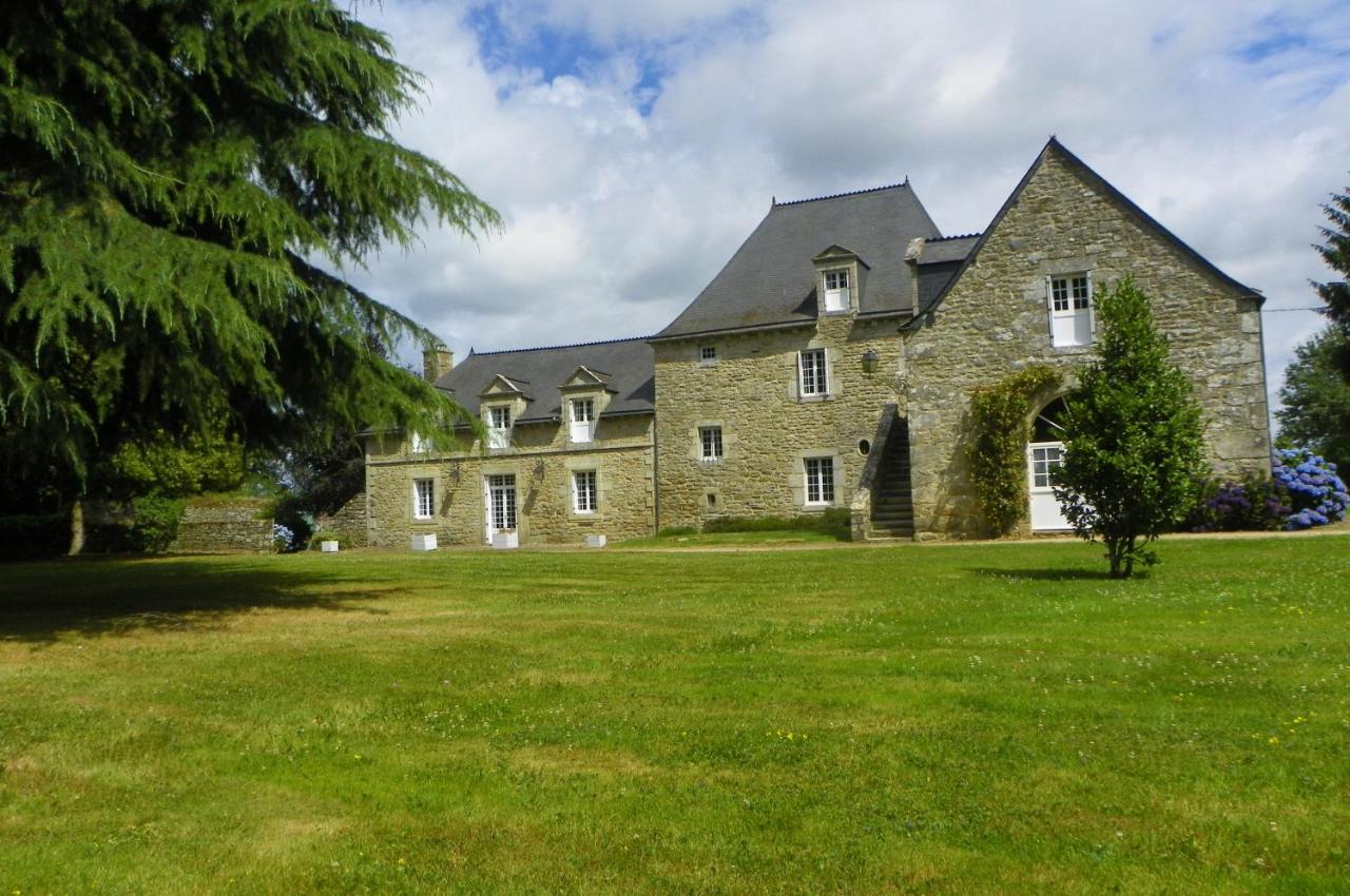 Manoir De Saint-Fiacre Bed & Breakfast Malansac Екстериор снимка